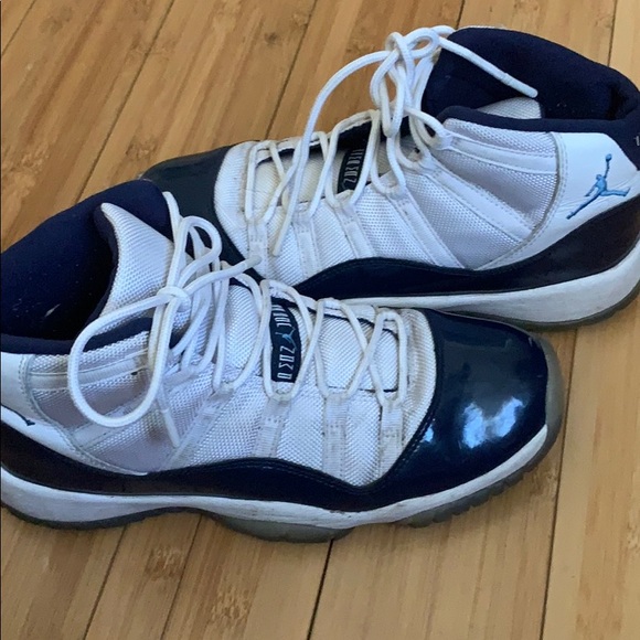 Jordan 11 “Win like 82” GS Size 7 - Picture 1 of 4